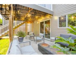 27 WILLIS AVENUE - 31