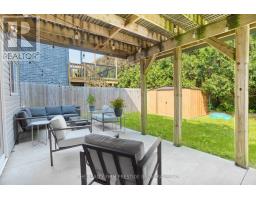 27 WILLIS AVENUE - 32