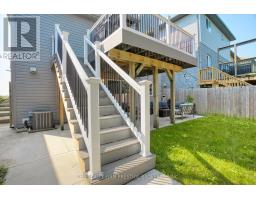 27 WILLIS AVENUE - 33