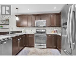 27 WILLIS AVENUE - 9