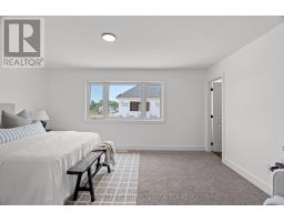 17 - 147 SCOTTS DRIVE - 20