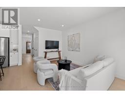 17 - 147 SCOTTS DRIVE - 8