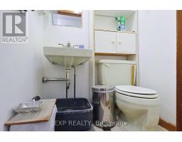 164 AUGUSTA CRESCENT - 17