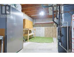 164 AUGUSTA CRESCENT - 31