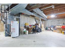 164 AUGUSTA CRESCENT - 32