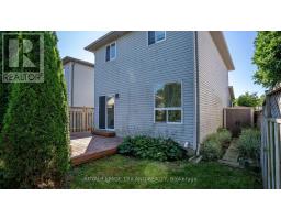 223 SIMPSON CRESCENT - 32