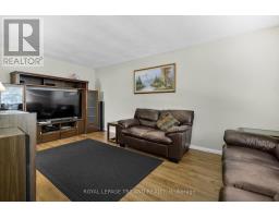 132 ARDSLEY CRESCENT - 4