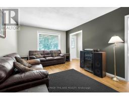 132 ARDSLEY CRESCENT - 6