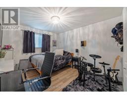 34 CONFEDERATION DRIVE - 16