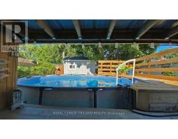 34 CONFEDERATION DRIVE - 44