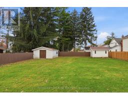 30 VICTORIA STREET N - 42