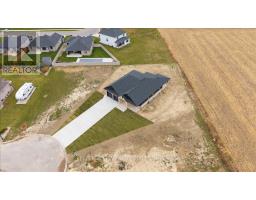 126 FRASER CRESCENT - 43