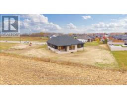 126 FRASER CRESCENT - 48