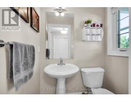 581 CLEARWATER CRESCENT - 16