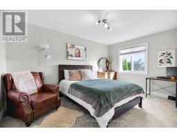 581 CLEARWATER CRESCENT - 23