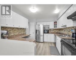 68 FOUR OAKS CRESCENT - 13