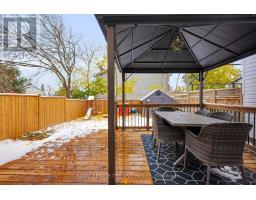 68 FOUR OAKS CRESCENT - 35