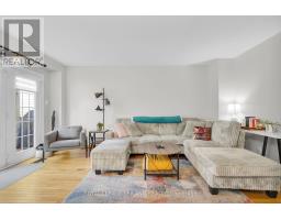 68 FOUR OAKS CRESCENT - 7