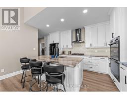 1 - 1430 HIGHBURY AVENUE N - 12