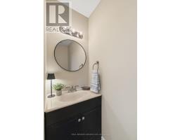 25 - 166 SOUTHDALE ROAD W - 16