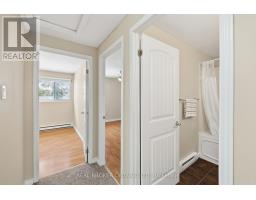 25 - 166 SOUTHDALE ROAD W - 23