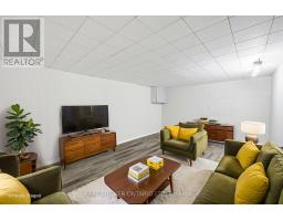 25 - 166 SOUTHDALE ROAD W - 32