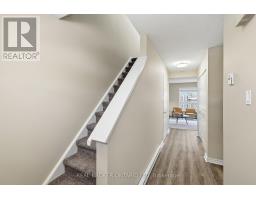 25 - 166 SOUTHDALE ROAD W - 4