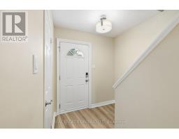 25 - 166 SOUTHDALE ROAD W - 5