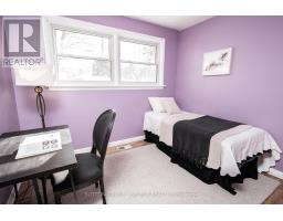 110 LAURENTIAN DRIVE N - 12