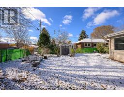 110 LAURENTIAN DRIVE N - 19