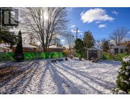 110 LAURENTIAN DRIVE N - 20