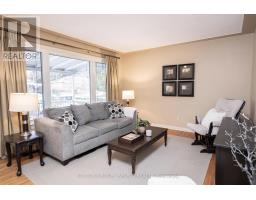 110 LAURENTIAN DRIVE N - 5
