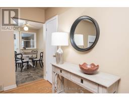 110 LAURENTIAN DRIVE N - 6