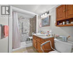 7982 RAILROAD LINE - 11