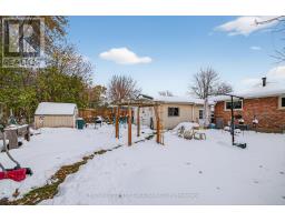 58 SCOTCHMERE CRESCENT - 40