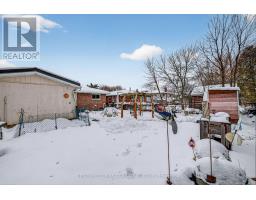 58 SCOTCHMERE CRESCENT - 42