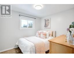 5 SASHA CRESCENT - 14