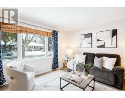 5 SASHA CRESCENT - 16