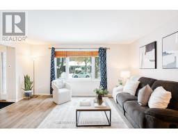 5 SASHA CRESCENT - 19