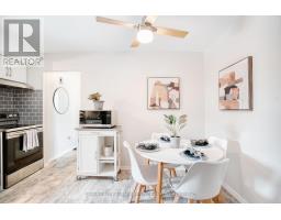 5 SASHA CRESCENT - 26