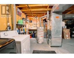 5 SASHA CRESCENT - 36