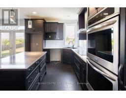 7 TURNBERRY COURT - 10