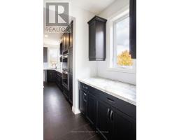 7 TURNBERRY COURT - 11