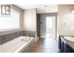 7 TURNBERRY COURT - 27