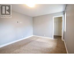 7 TURNBERRY COURT - 34