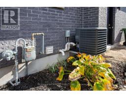 7 TURNBERRY COURT - 49