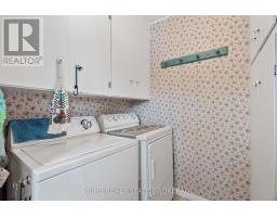 376 WILLIAM STREET - 23