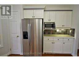 578 WELLINGTON STREET - 5