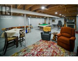 315 CARADOC STREET N - 29