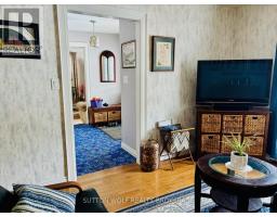 315 CARADOC STREET N - 5